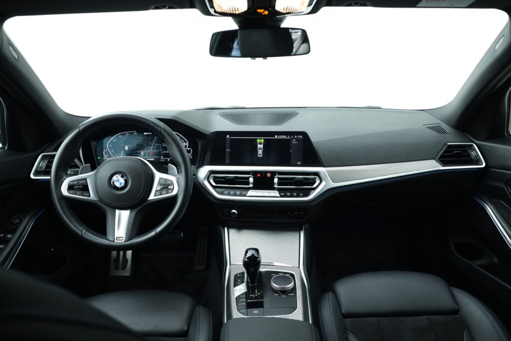 BMW 330e xDrive