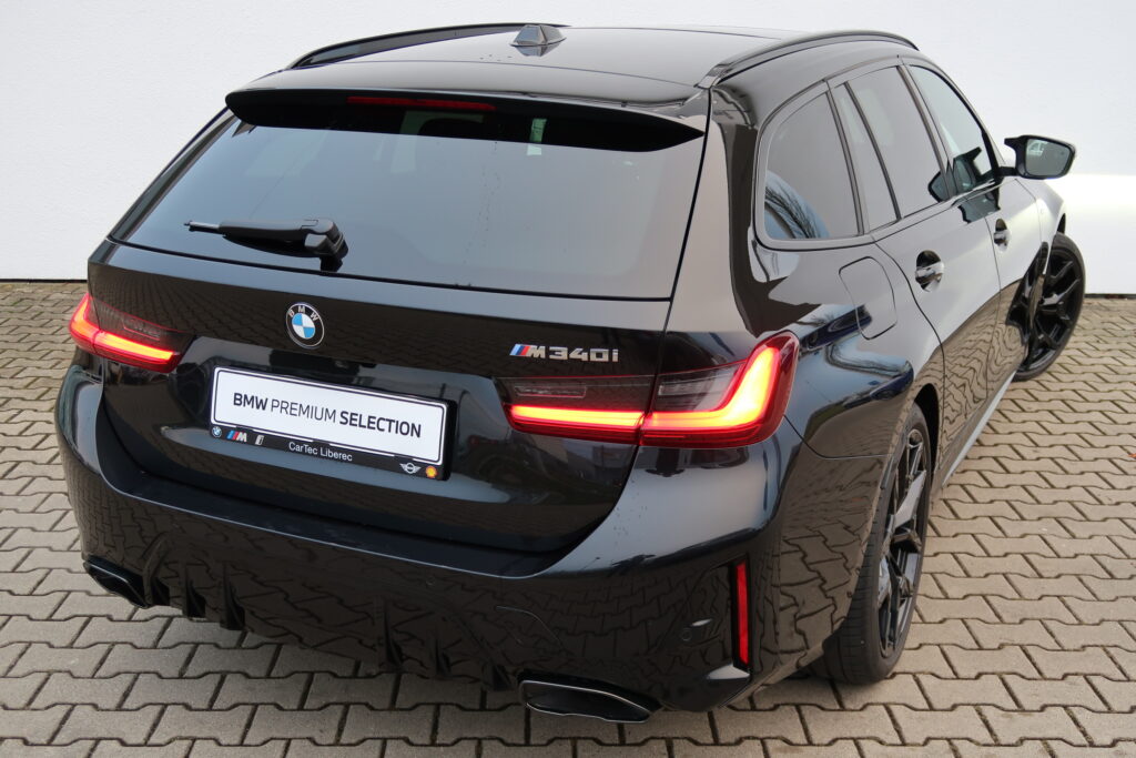 BMW M340i xDrive Touring