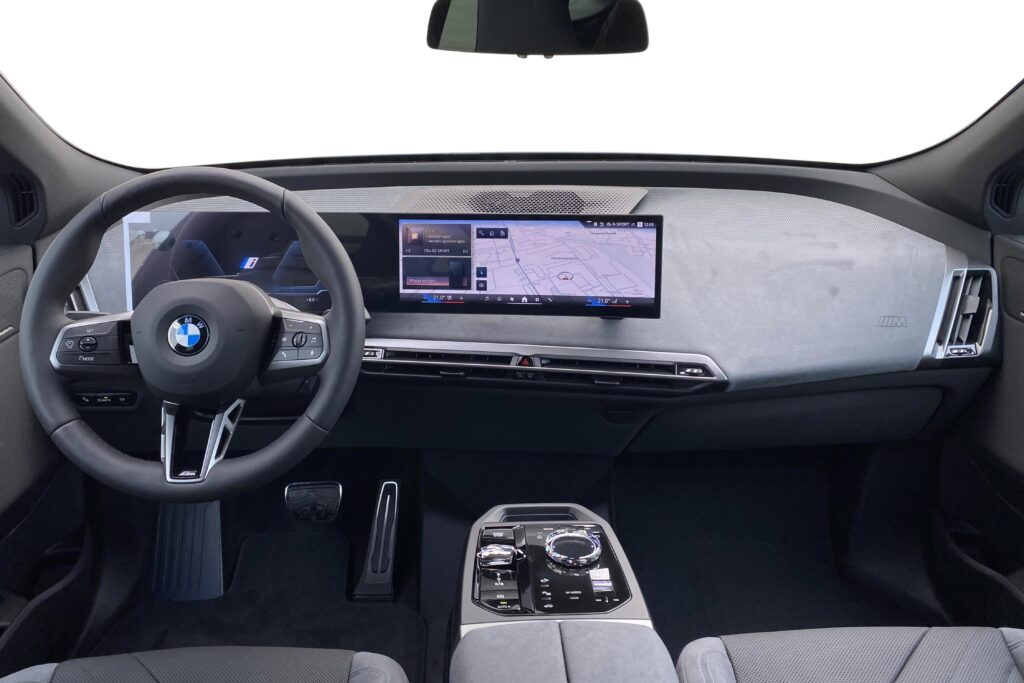 BMW iX xDrive60