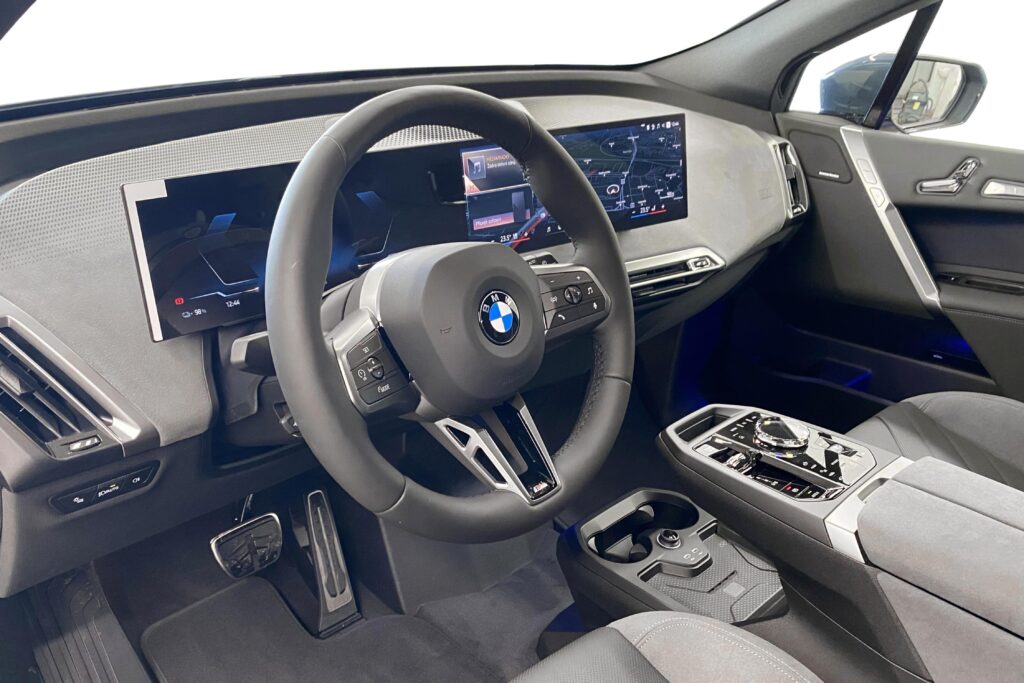BMW iX xDrive60