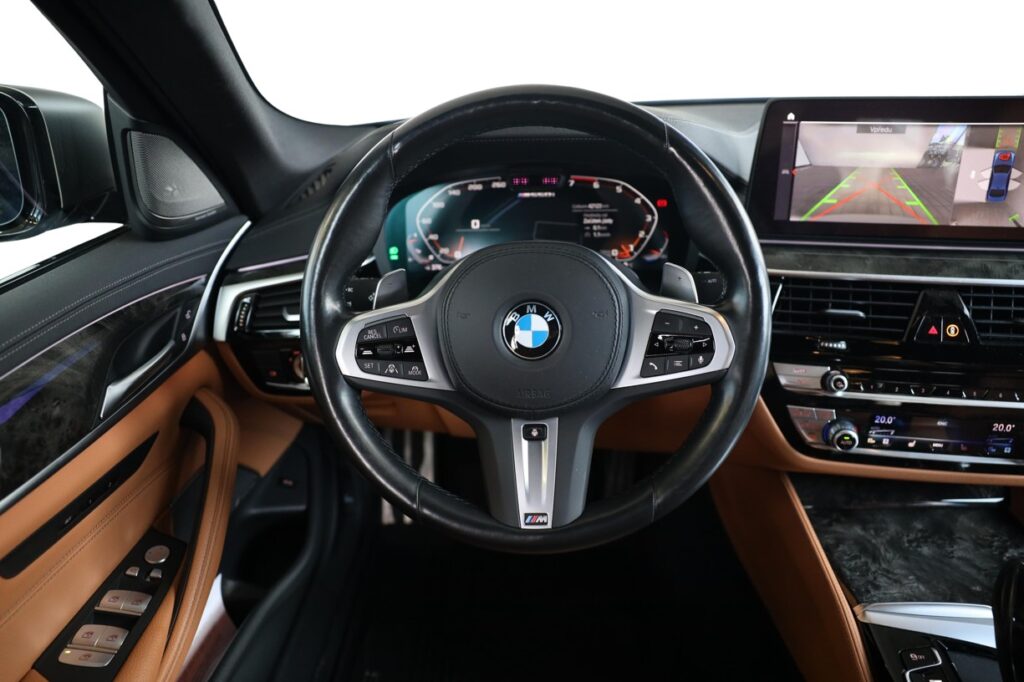 BMW M550i xDrive