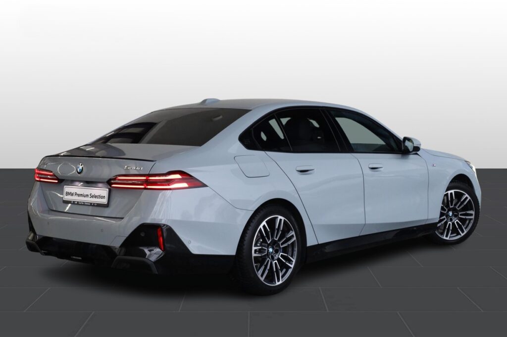 BMW 540d xDrive Sedan