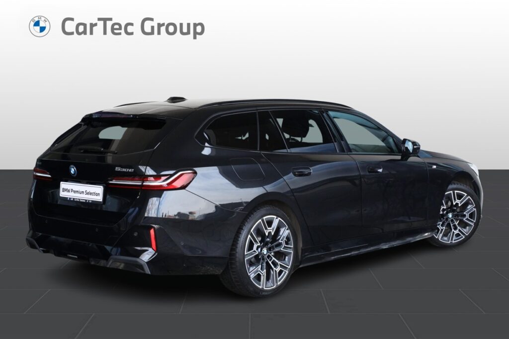 BMW 530e xDrive Touring