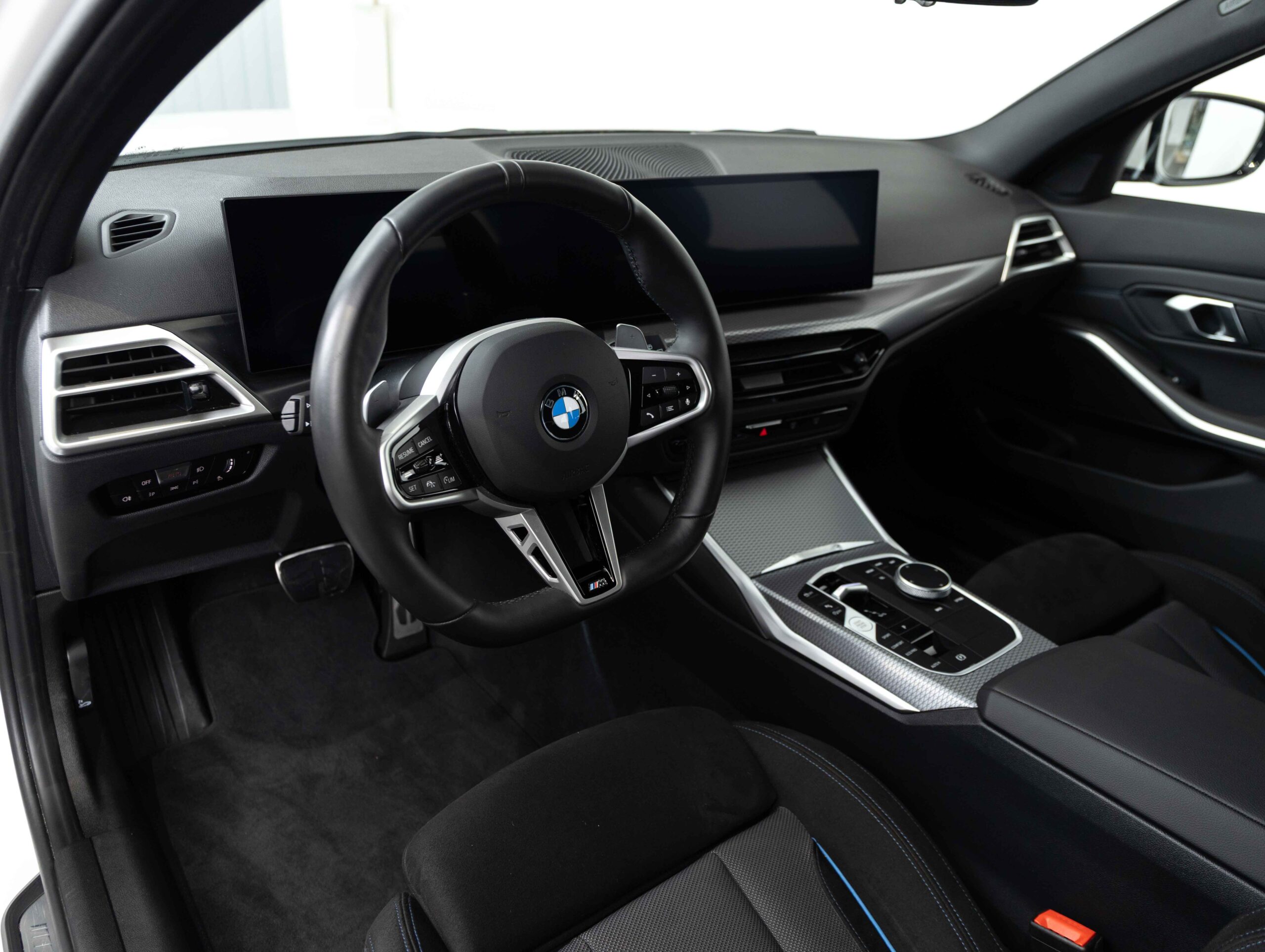 BMW 330i xDrive Touring