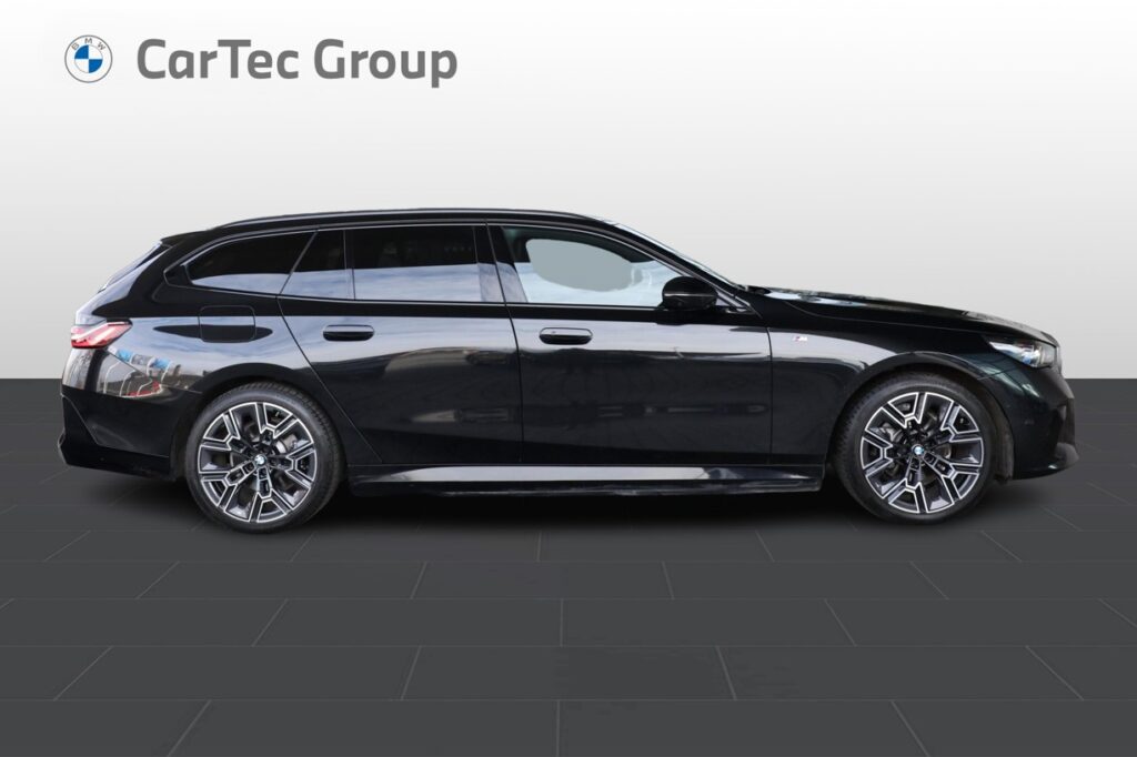 BMW 530e xDrive Touring