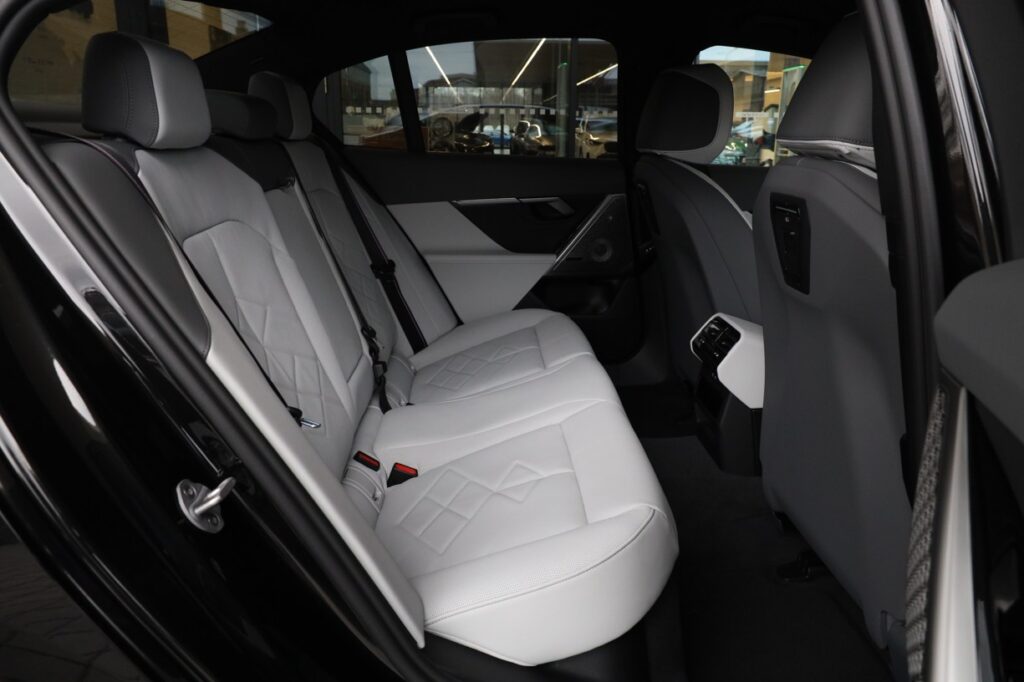 BMW 540d xDrive Sedan