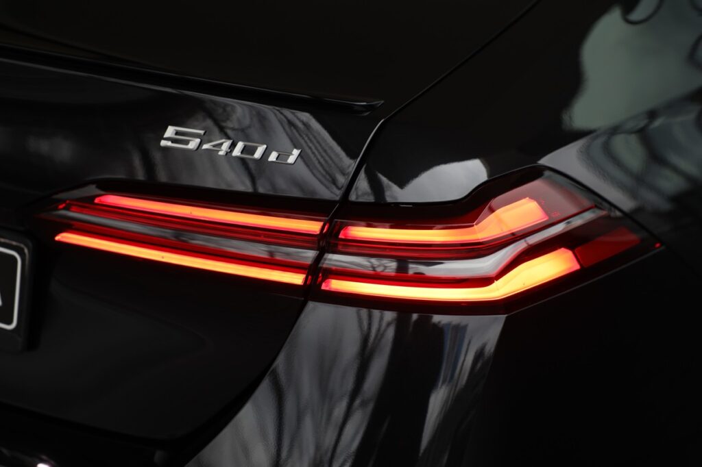 BMW 540d xDrive Sedan