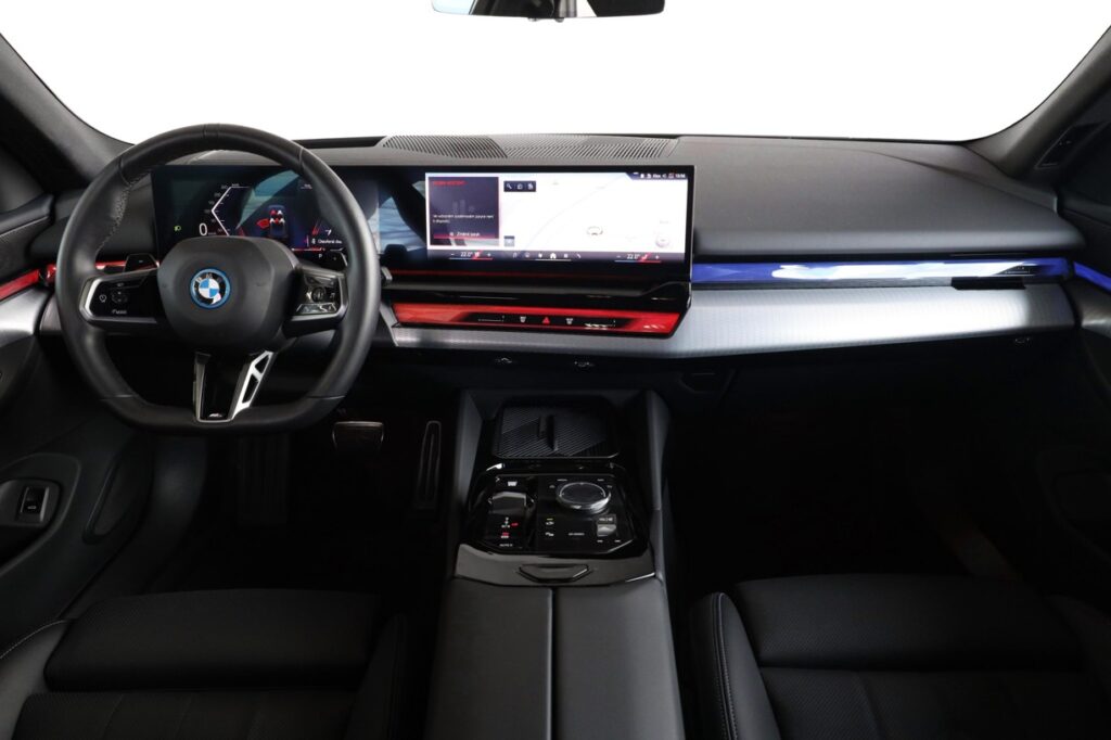 BMW 530e xDrive Touring