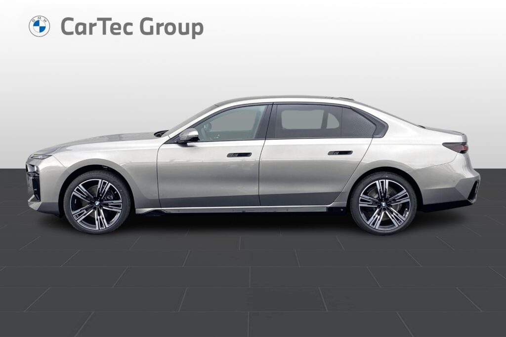 BMW 740d xDrive Sedan