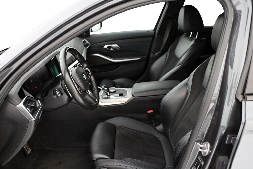 BMW 330d xDrive Touring