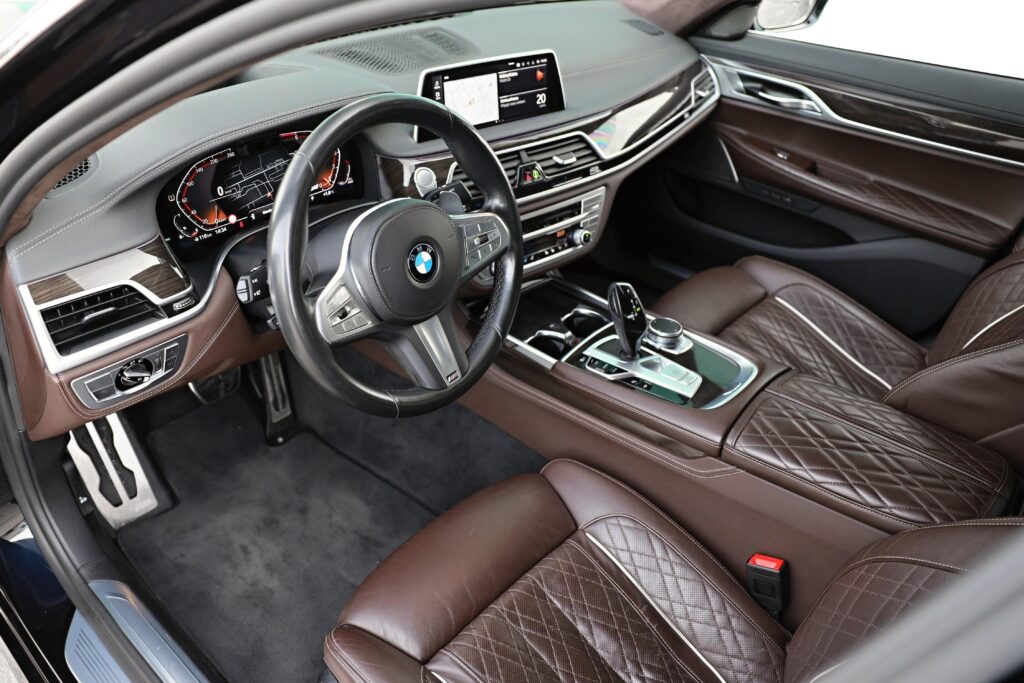 BMW 750Li xDrive Sedan