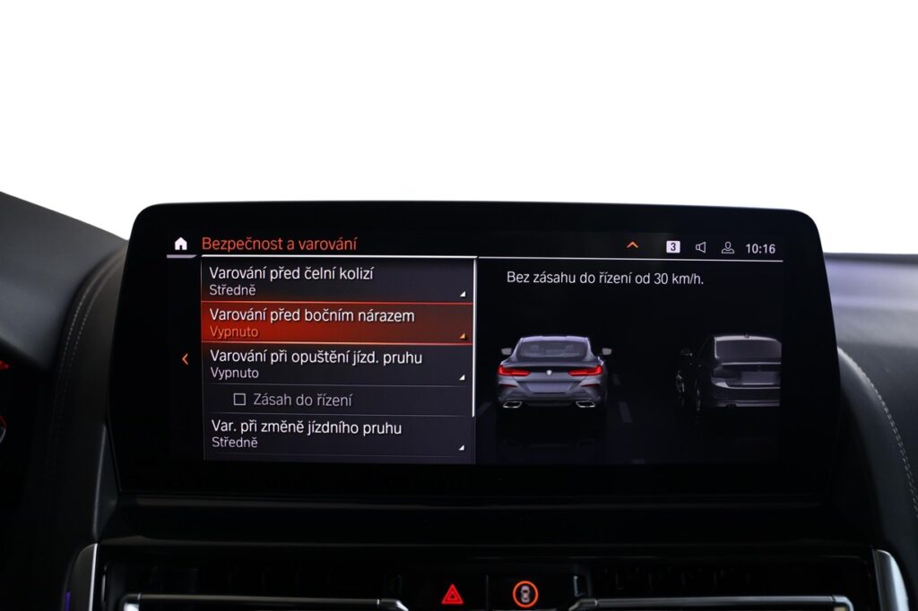 BMW M850i xDrive Coupe