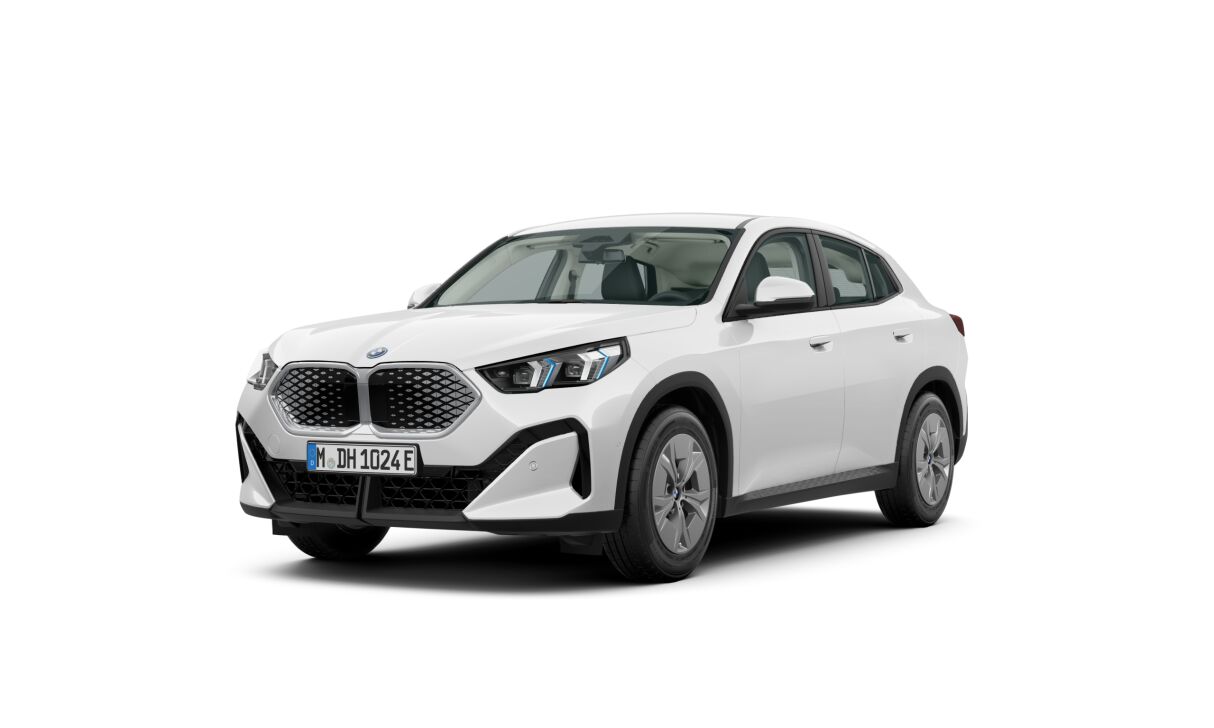 BMW iX2 xDrive30