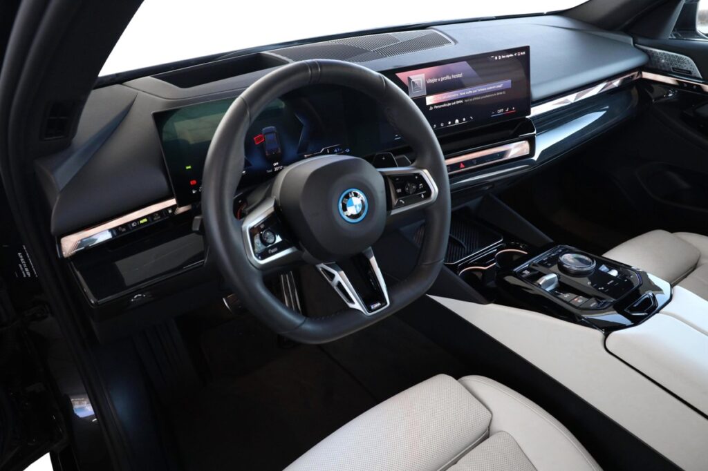 BMW 550e xDrive