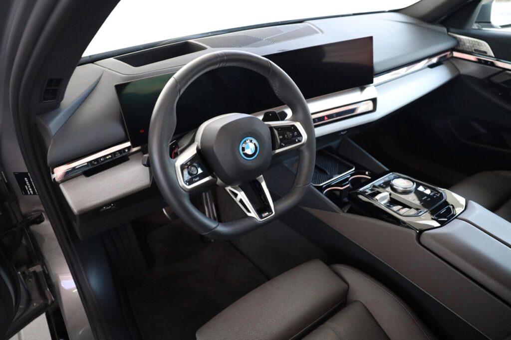 BMW 550e xDrive