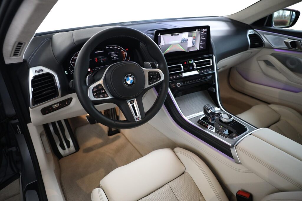 BMW M850i xDrive Coupe