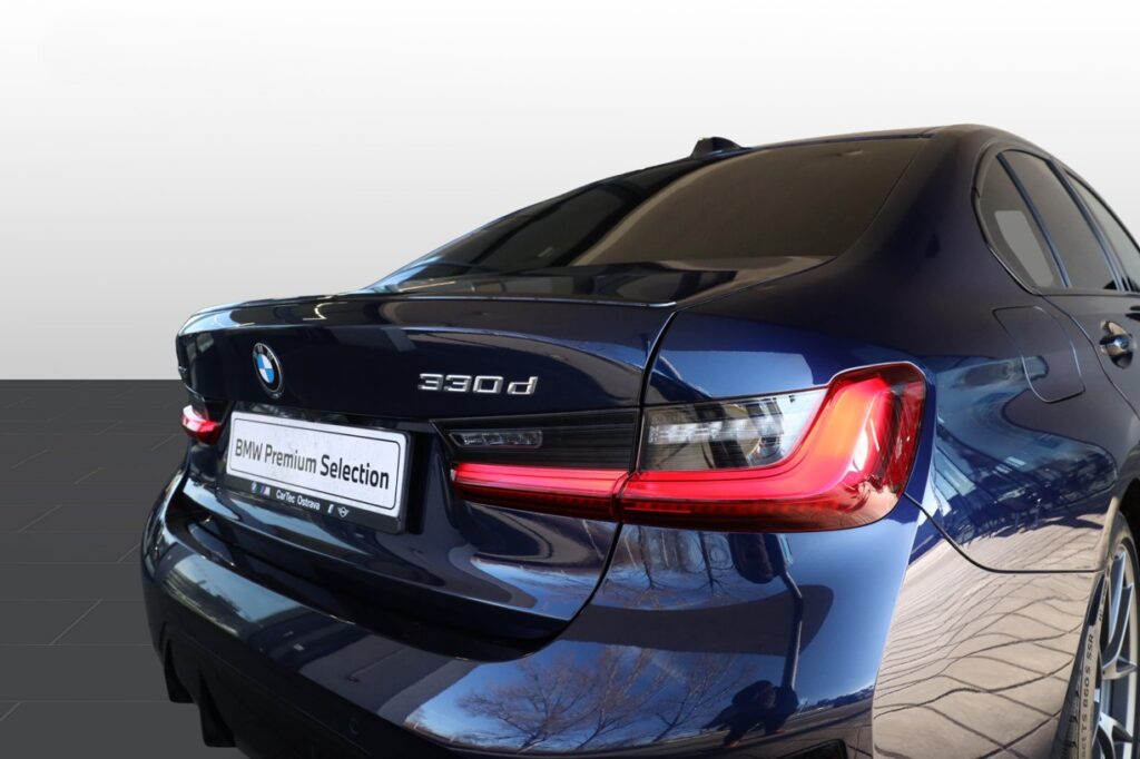 BMW 330d xDrive Sedan