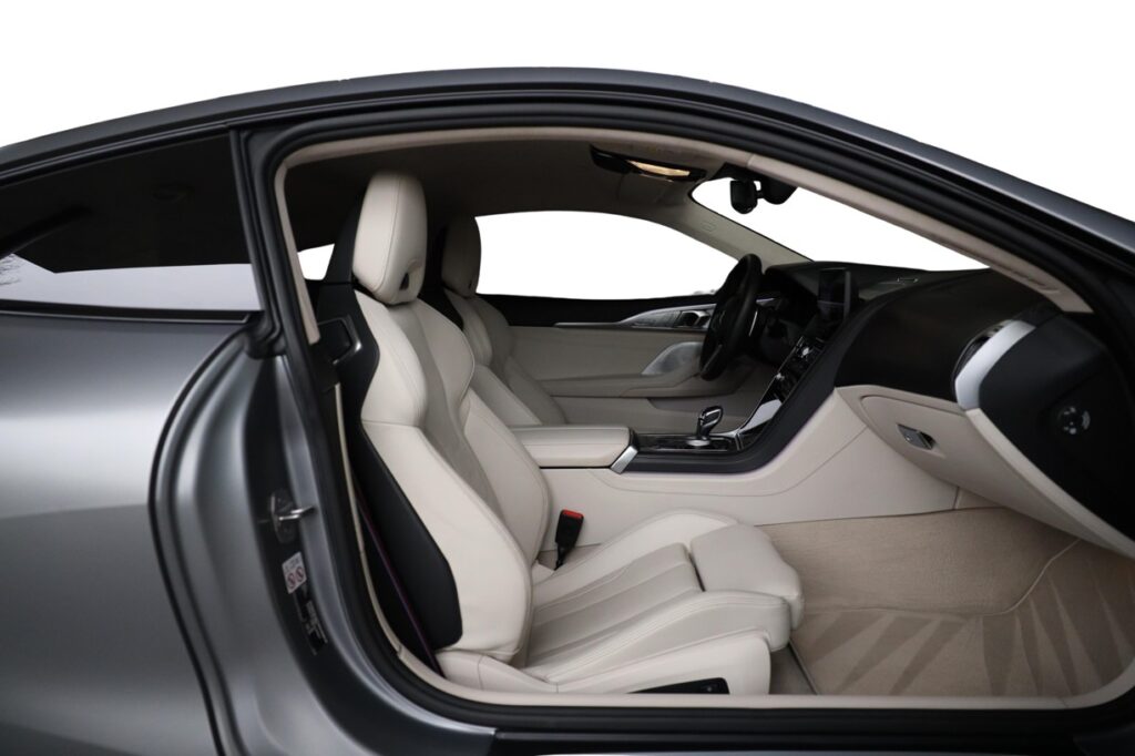 BMW M850i xDrive Coupe