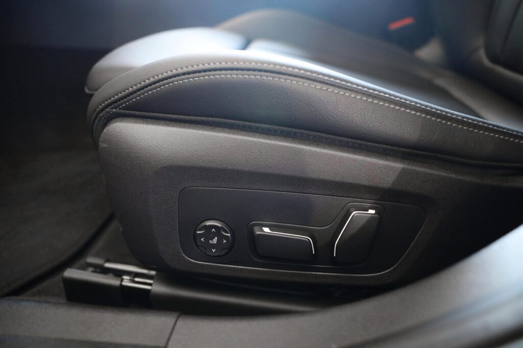 BMW 330d xDrive Sedan