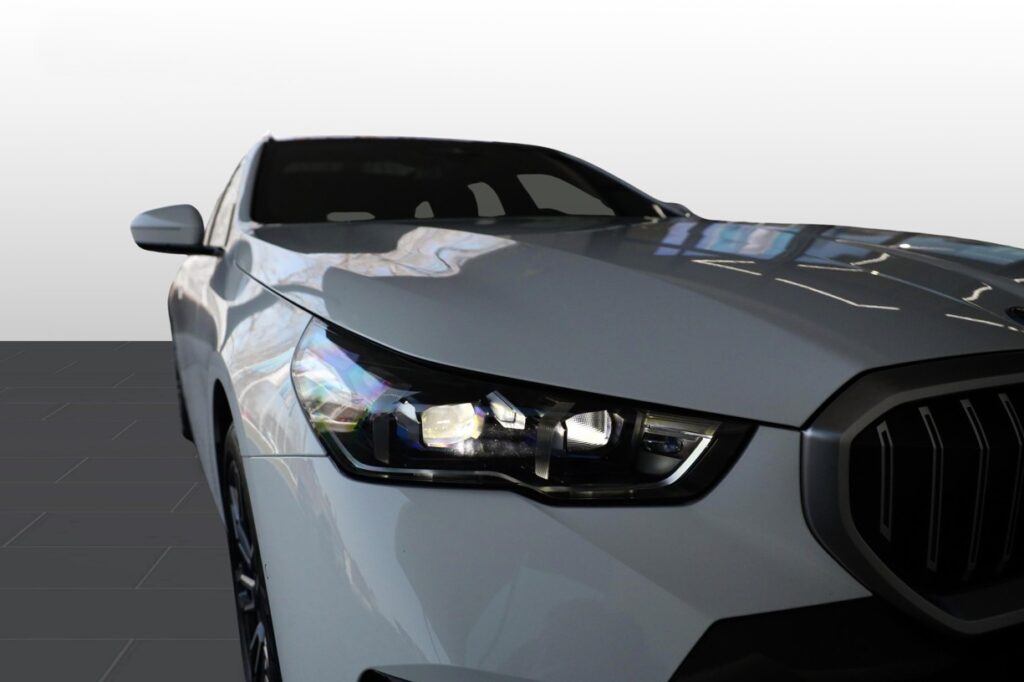 BMW 550e xDrive Touring