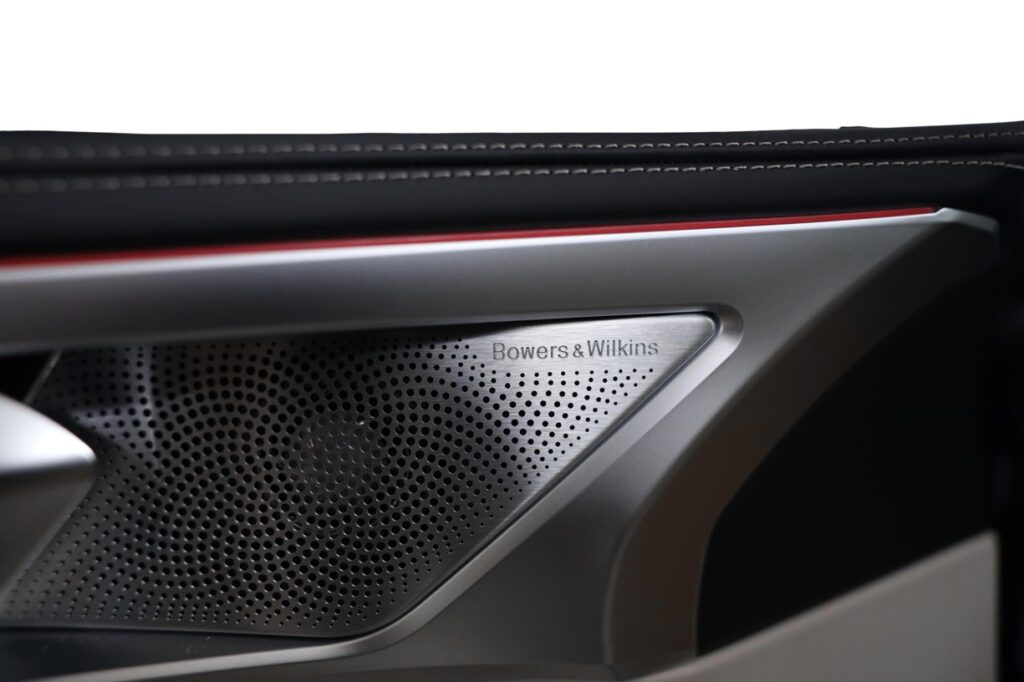 BMW M850i xDrive Coupe