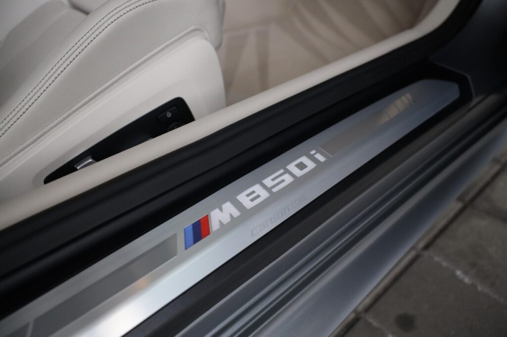 BMW M850i xDrive Coupe