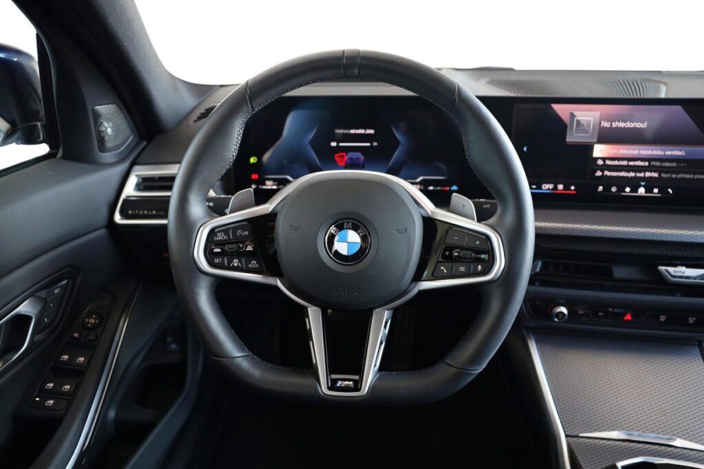 BMW 330d xDrive Sedan