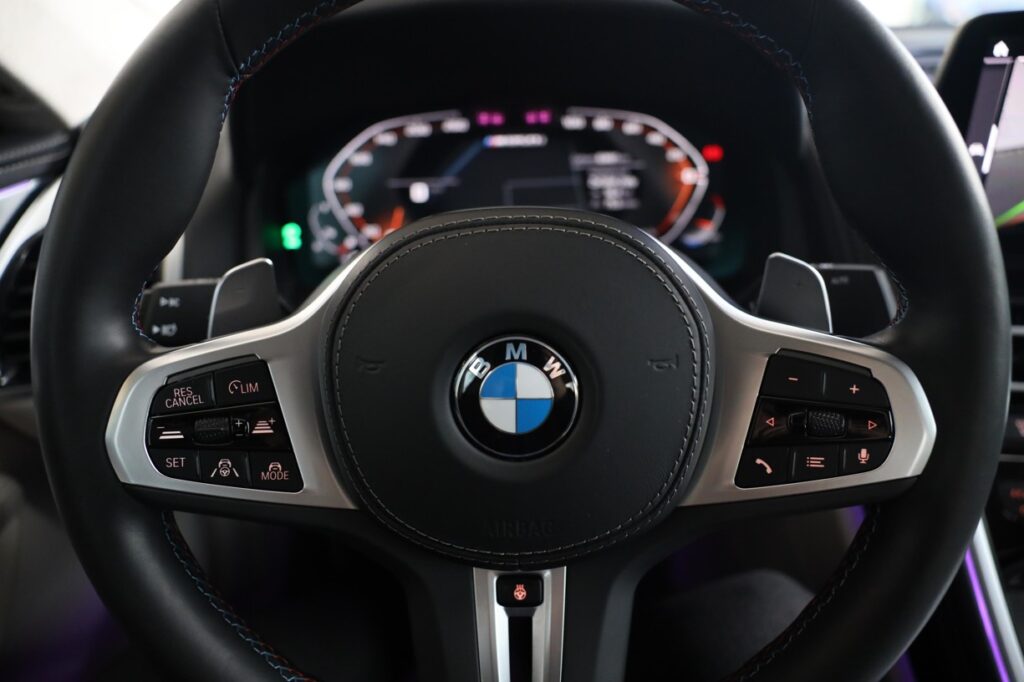 BMW M850i xDrive Coupe