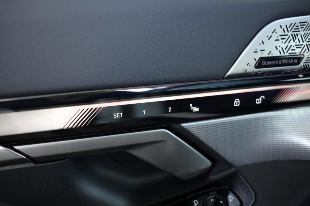 BMW 550e xDrive Touring