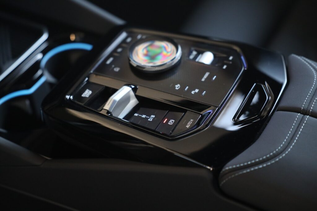 BMW i5 M60 xDrive sedan