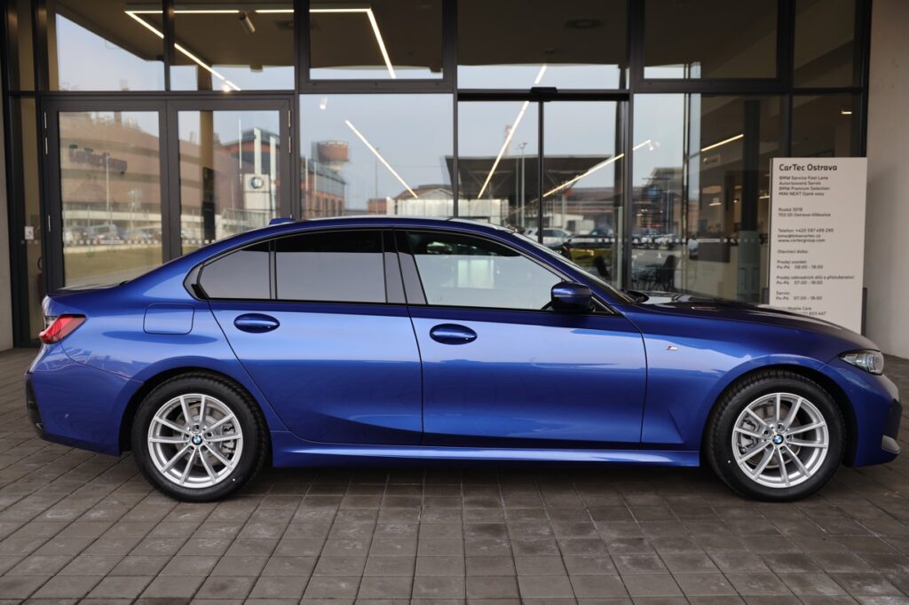 BMW 320d xDrive Sedan