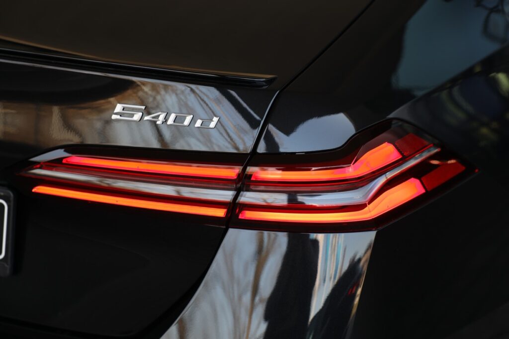BMW 540d xDrive Sedan