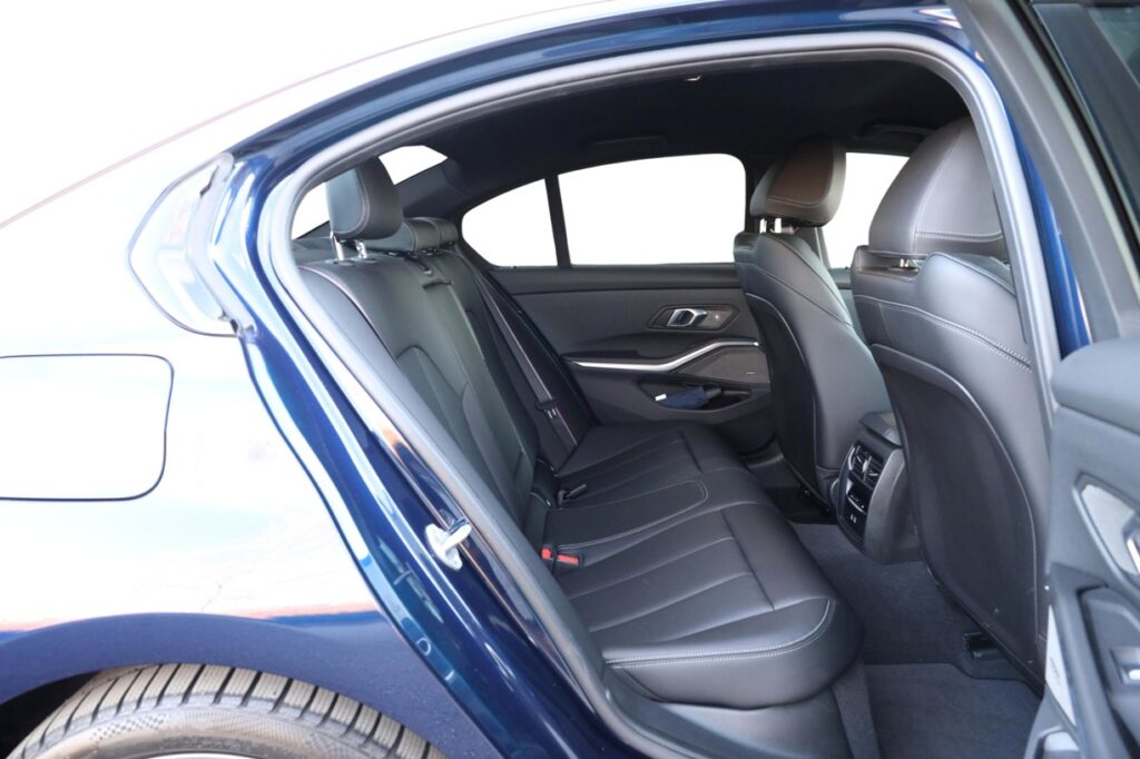 BMW 330d xDrive Sedan