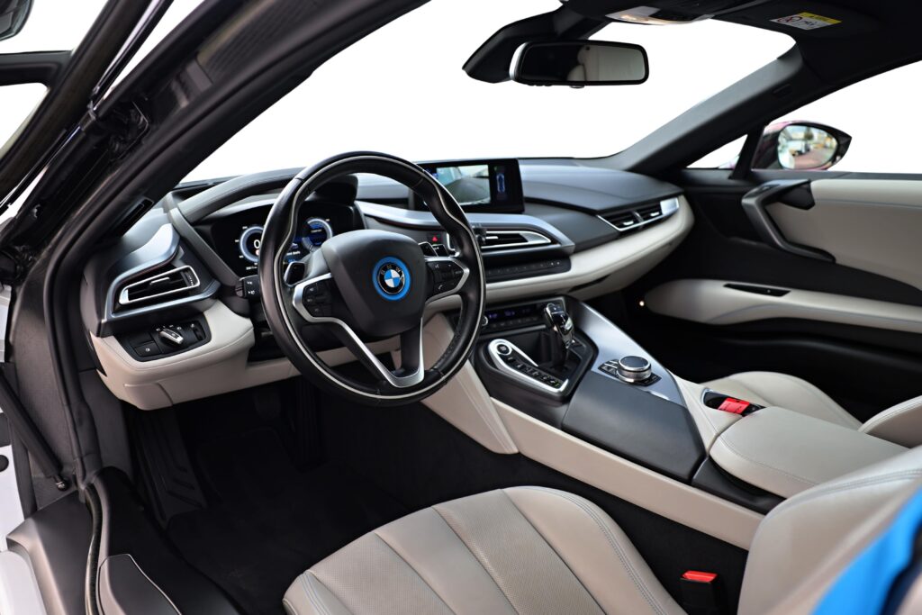 BMW i8