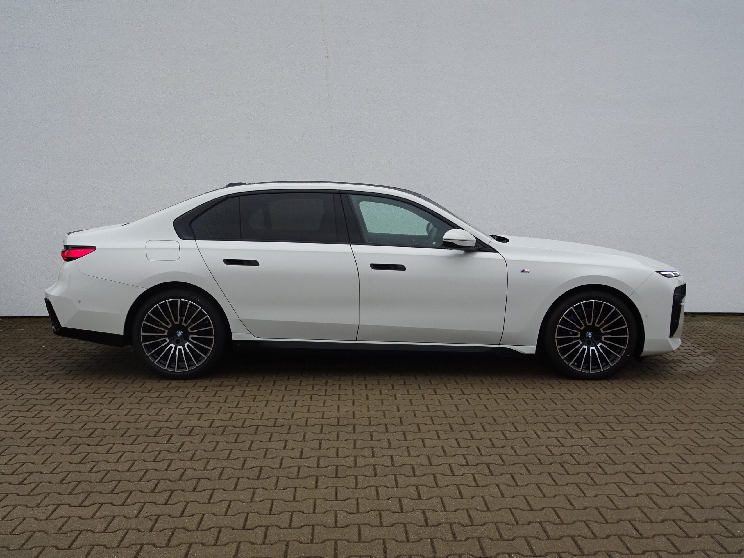 BMW 740d xDrive Sedan