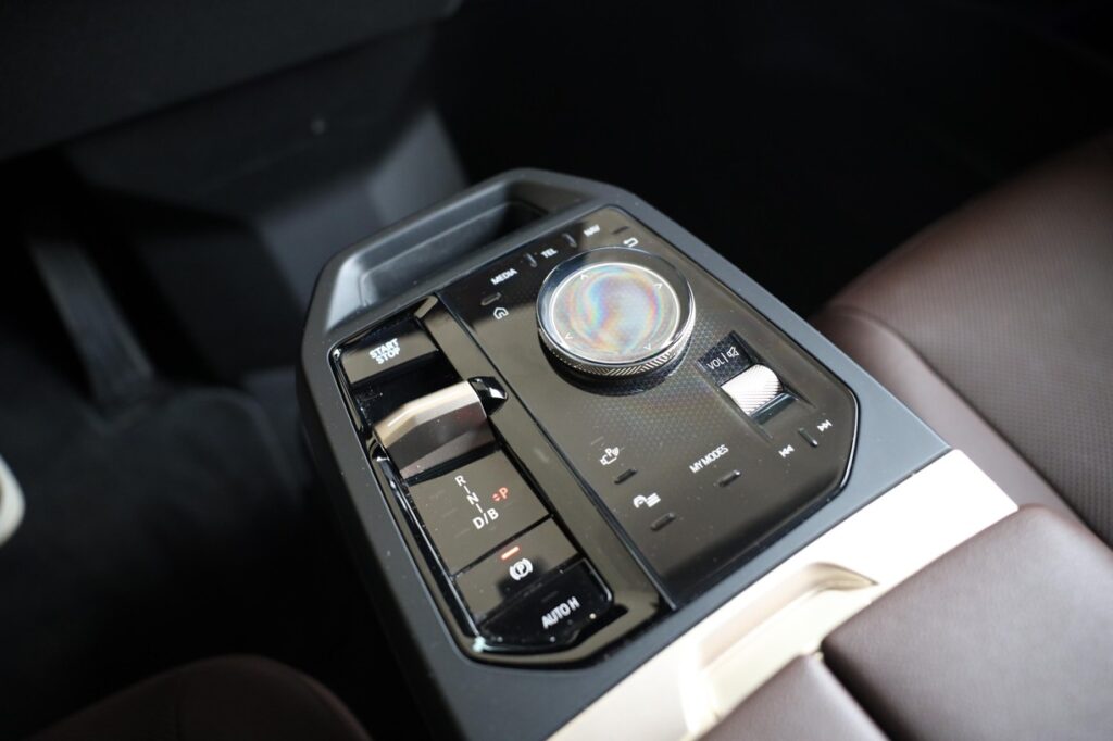 BMW iX xDrive40