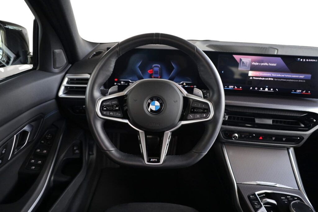 BMW 330i xDrive Touring