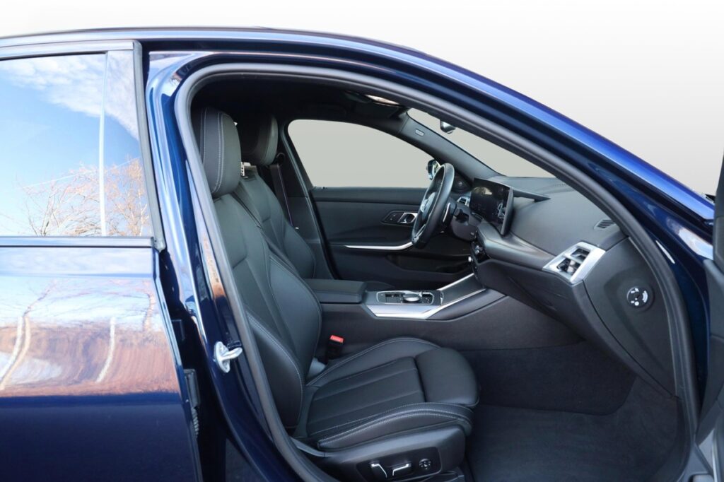 BMW 330d xDrive Sedan