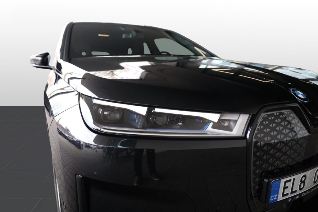 BMW iX xDrive40