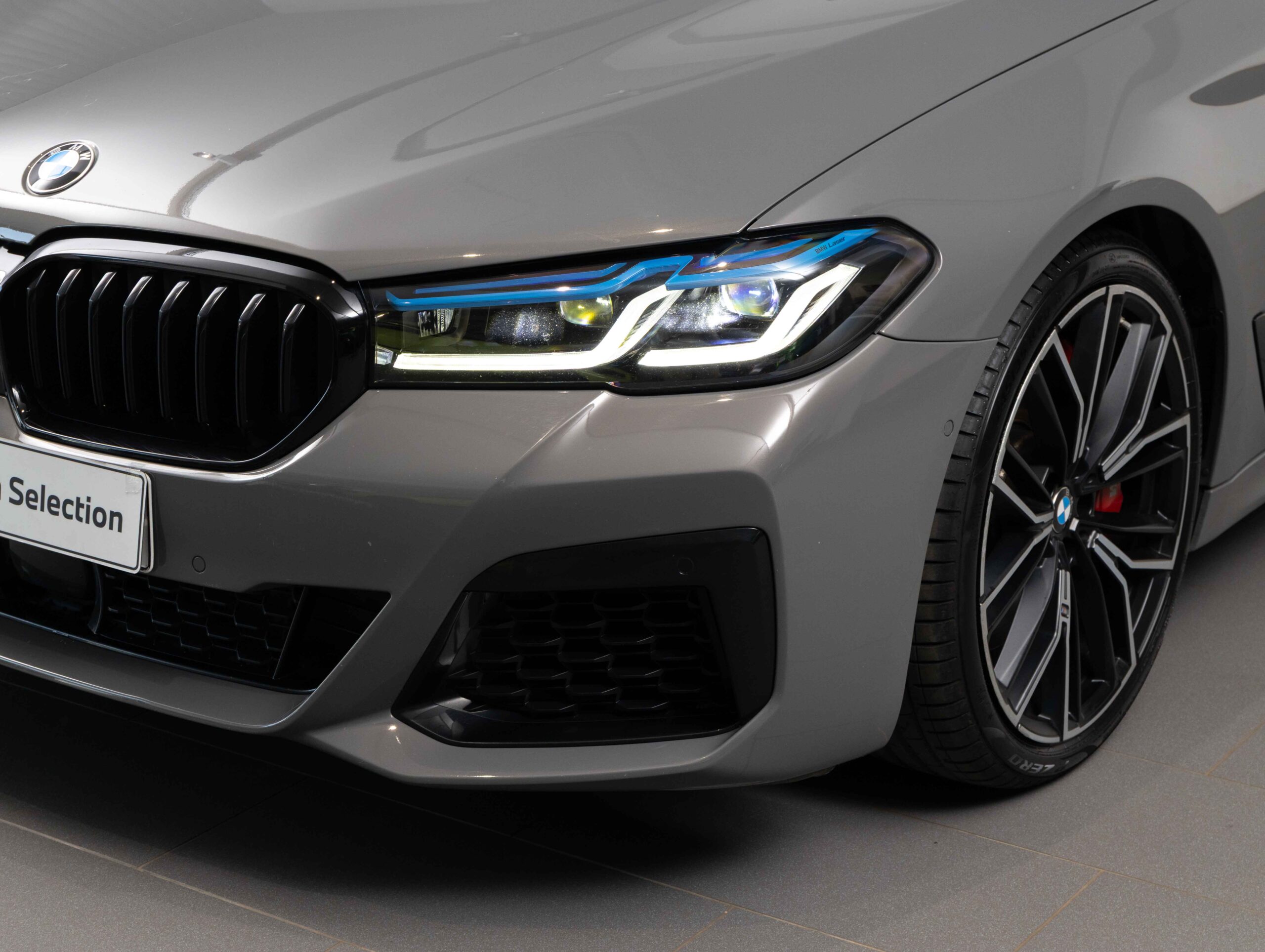 BMW M550i xDrive