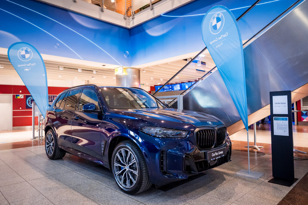 PRAHA SE PO 33 LETECH ZNOVU STALA CENTREM SVĚTOVÉHO KRASOBRUSLENÍ.