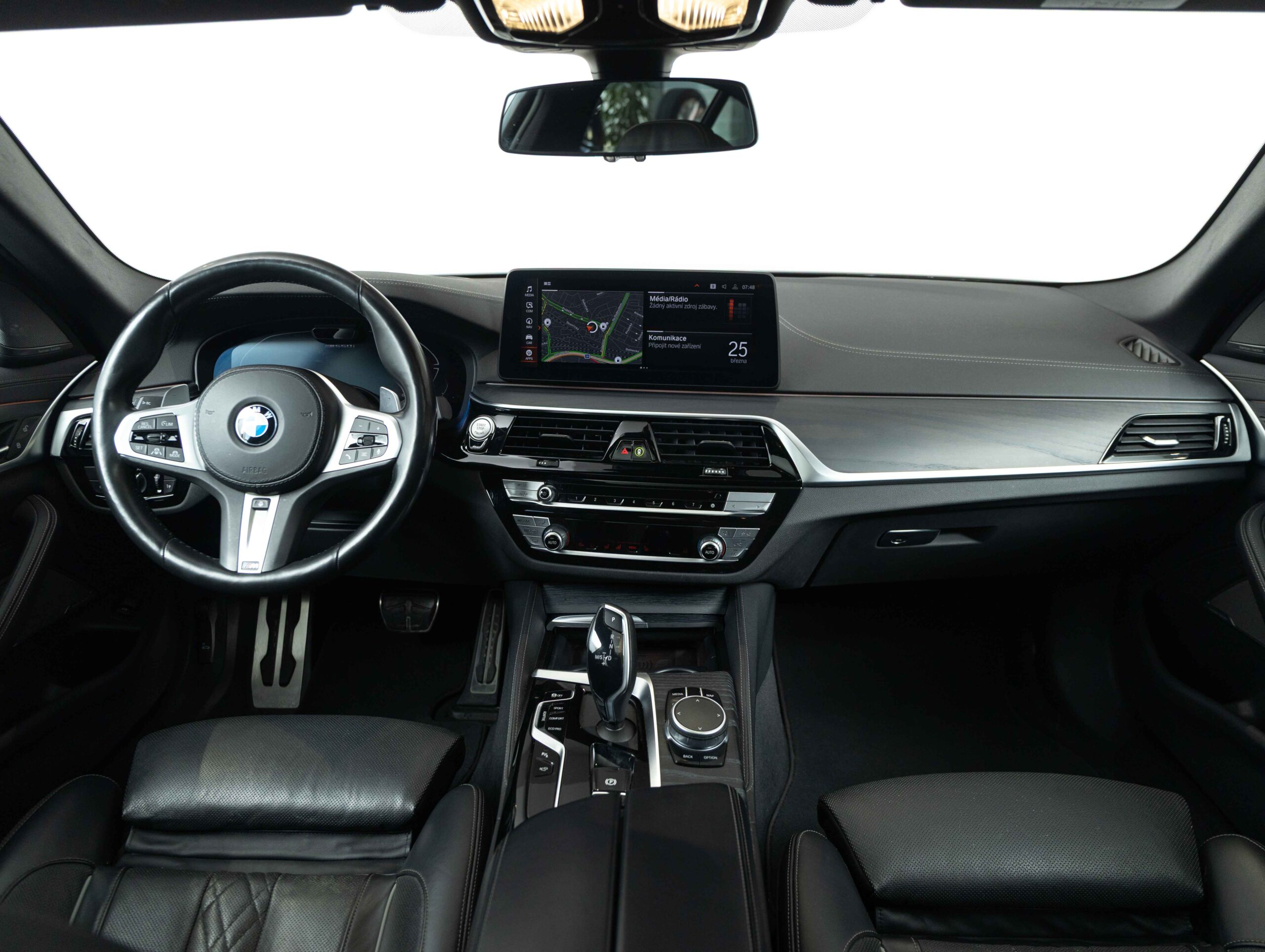 BMW M550i xDrive