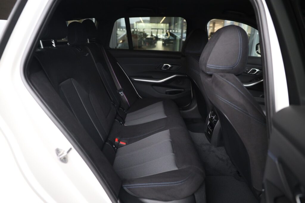 BMW 320d xDrive Touring
