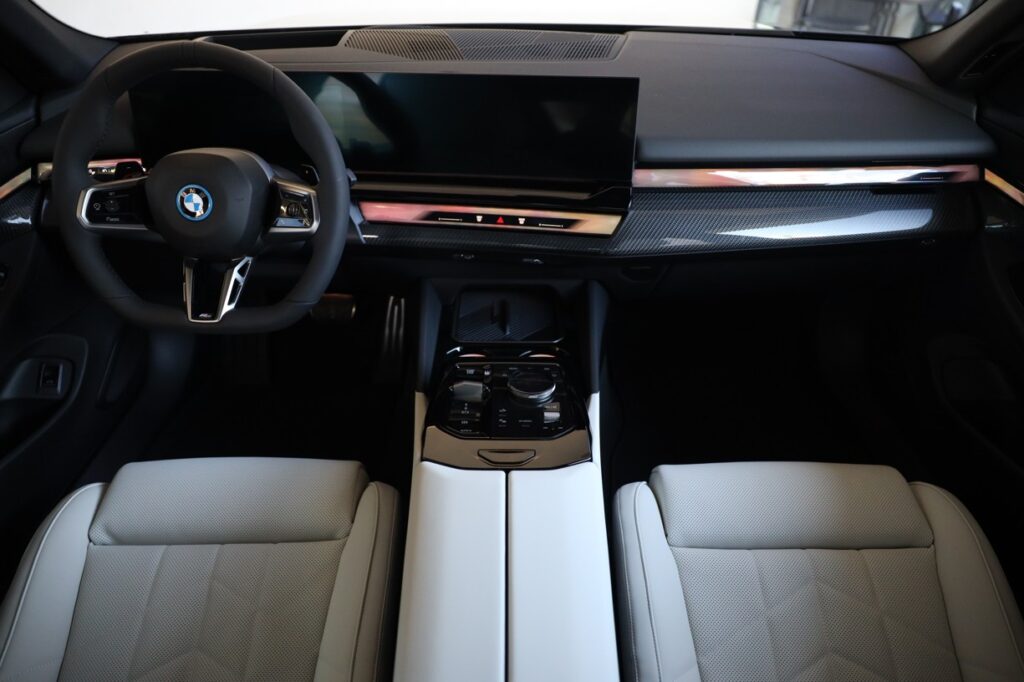 BMW 550e xDrive