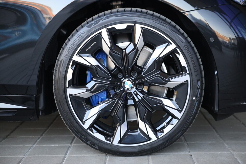 BMW 550e xDrive