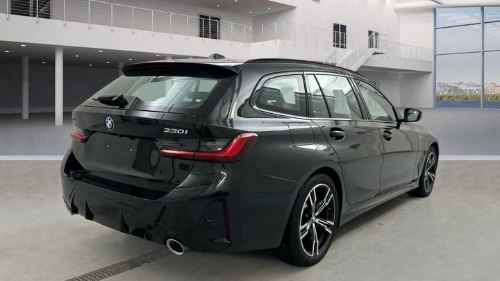 BMW 330i xDrive Touring