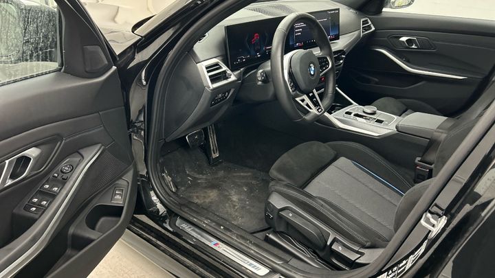 BMW 330i xDrive Touring