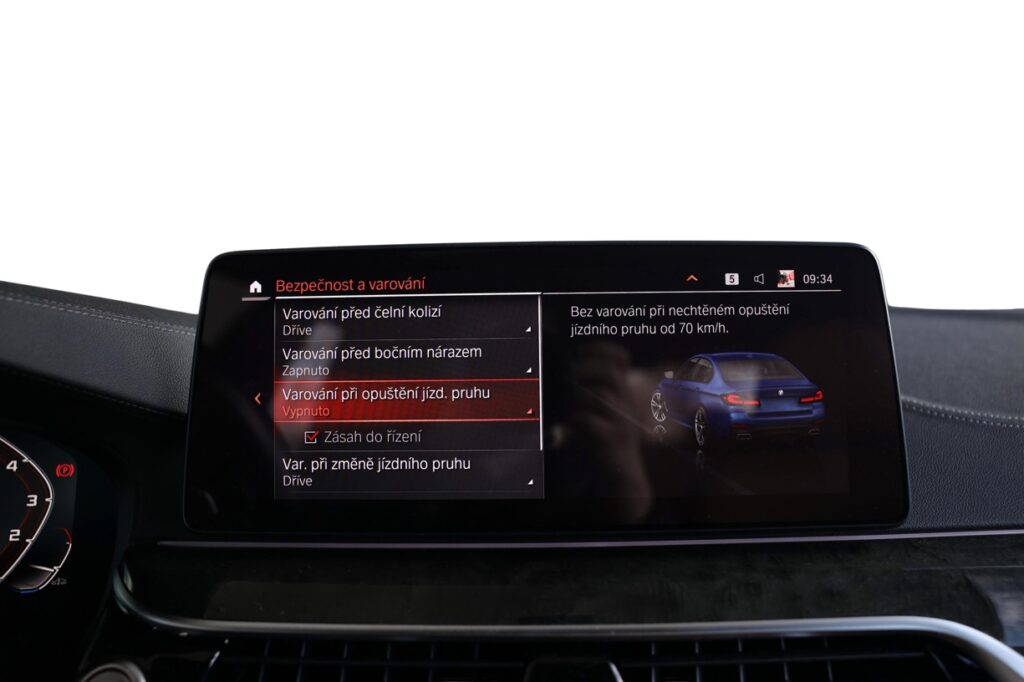 BMW M550i xDrive