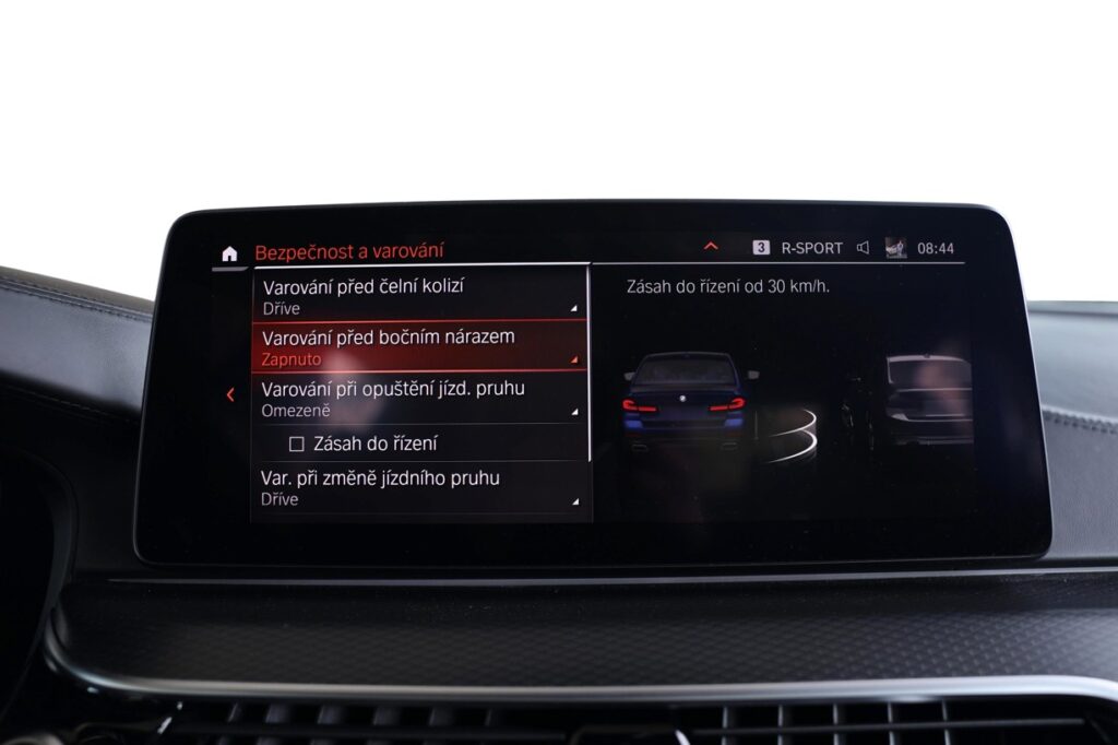 BMW M550i xDrive