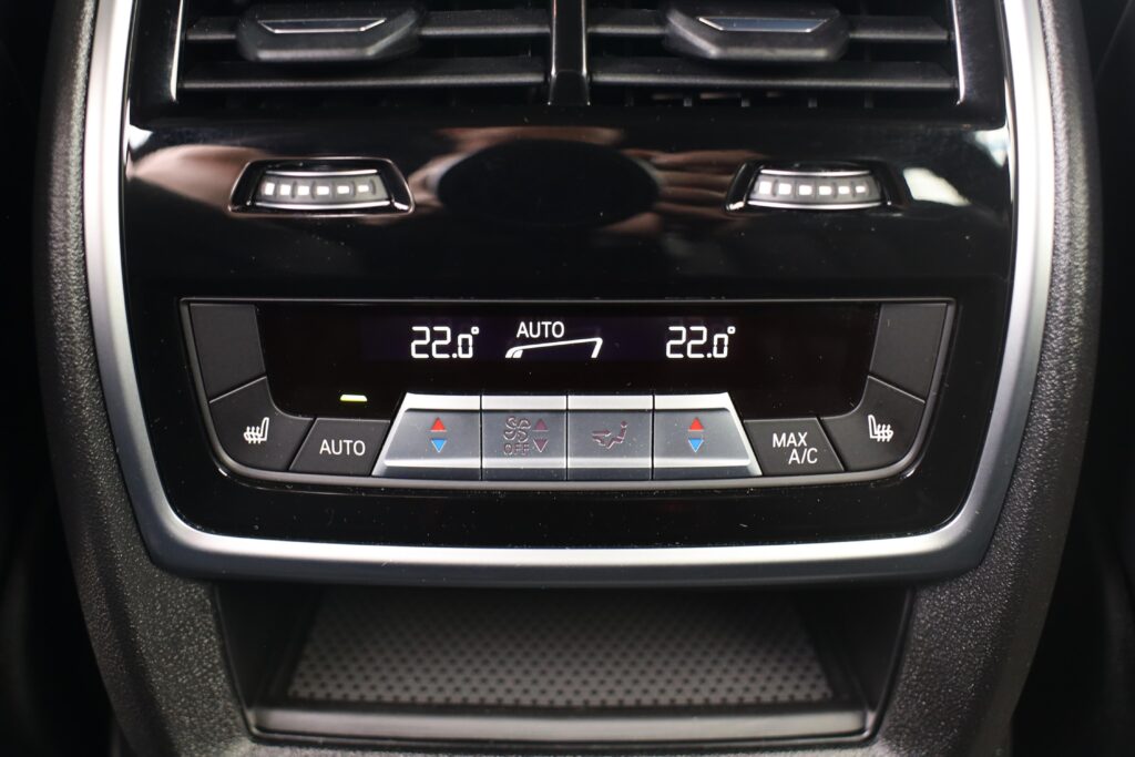 BMW X7 M50d